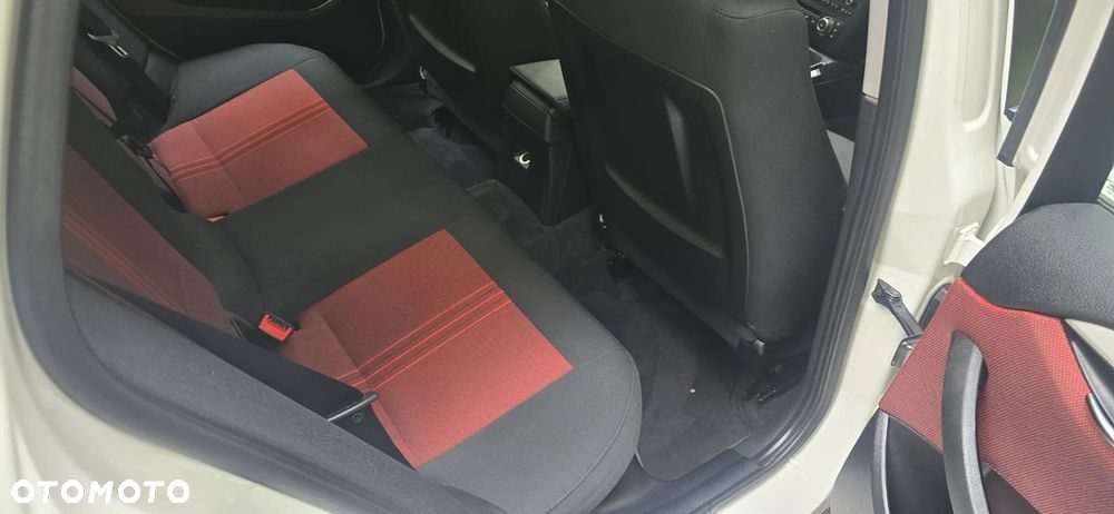 BMW X1 sDrive18d Sport Line - 12