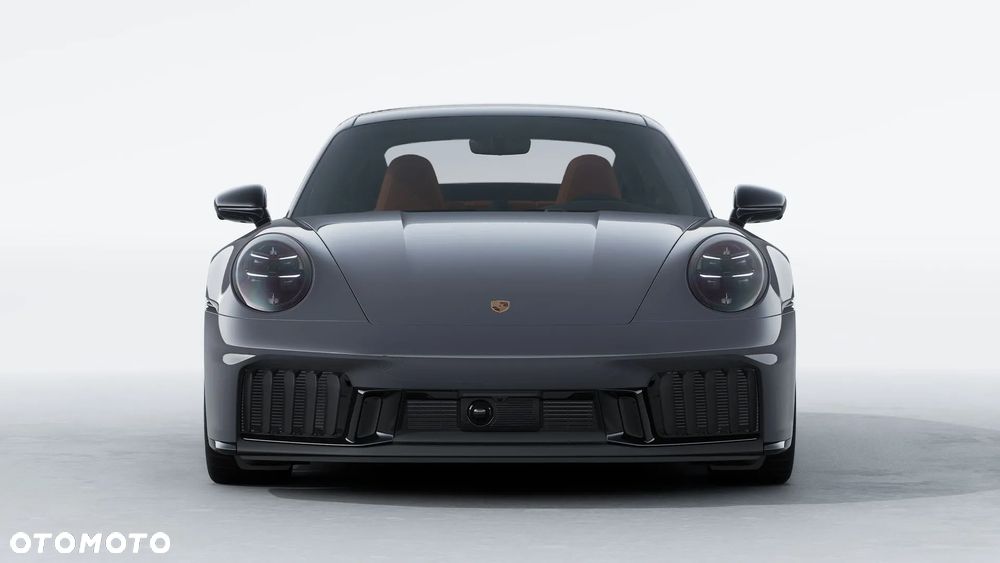 Porsche 911 Carrera T-Hybrid 4 GTS - 2