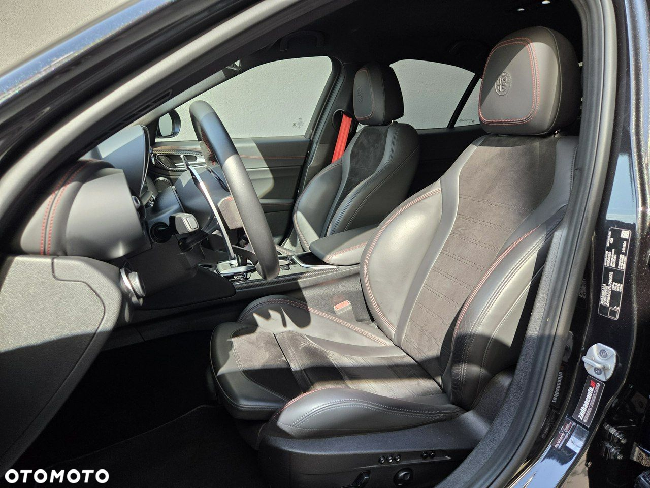 Alfa Romeo Giulia 2.9 Bi Turbo V6 Quadrifoglio - 32