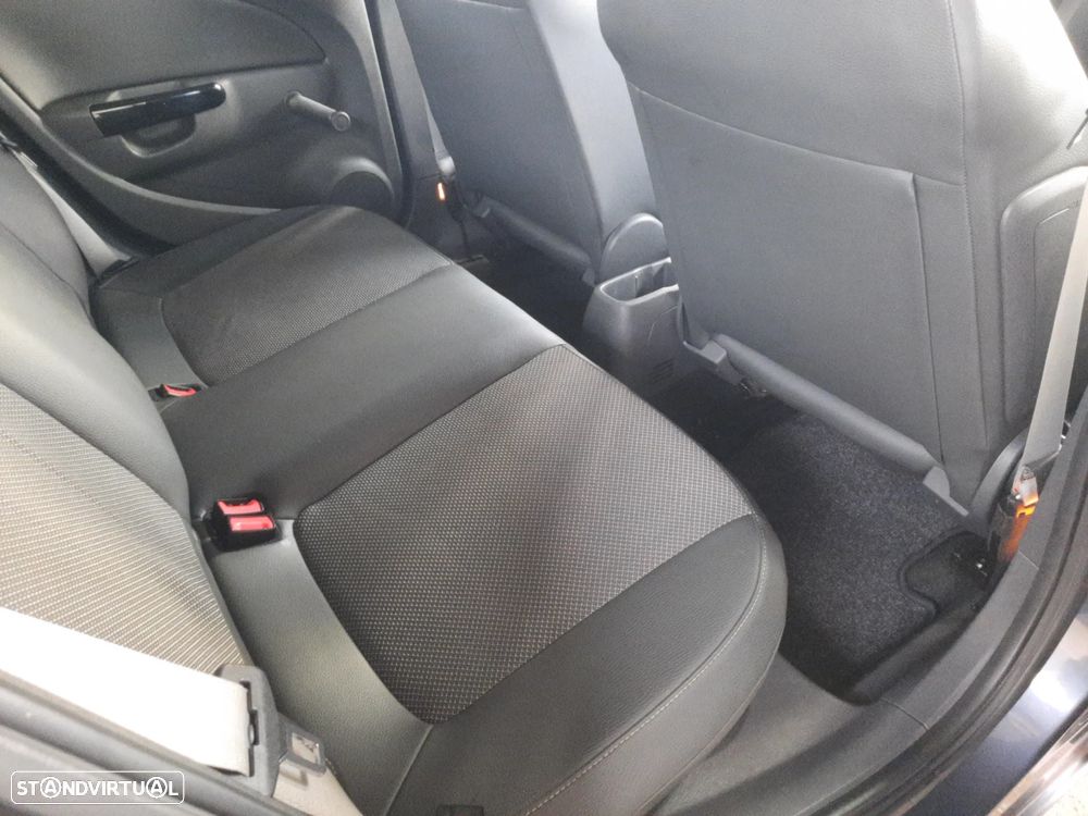 Opel Corsa 1.2 Cosmo Easytronic - 37