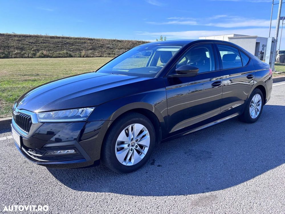 Skoda Octavia 2.0 TDI DSG Ambition - 1