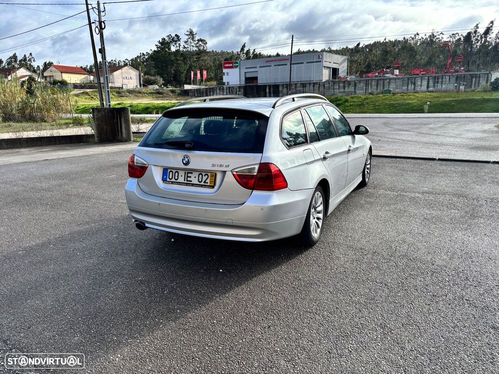 BMW 318 d Navigation Sport - 18