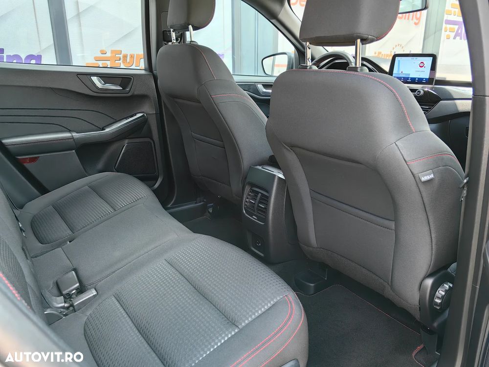 Ford Kuga 2.5 Duratec FHEV ST-LINE - 8