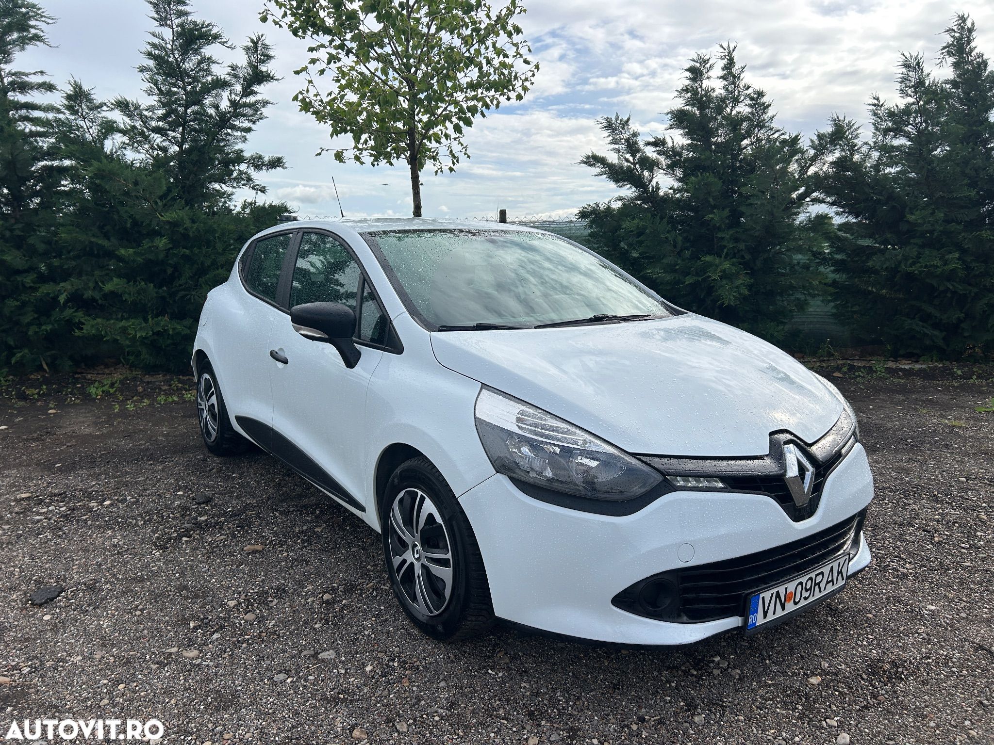 Renault Clio IV 1.5 dCi 90 Authentique - 1