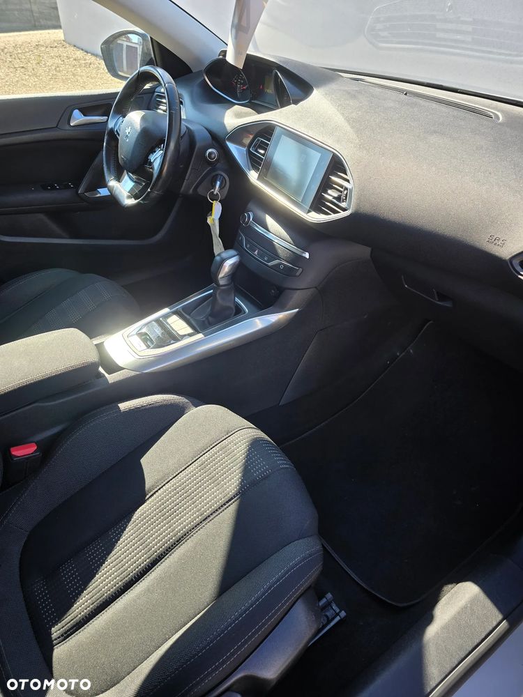 Peugeot 308 - 14