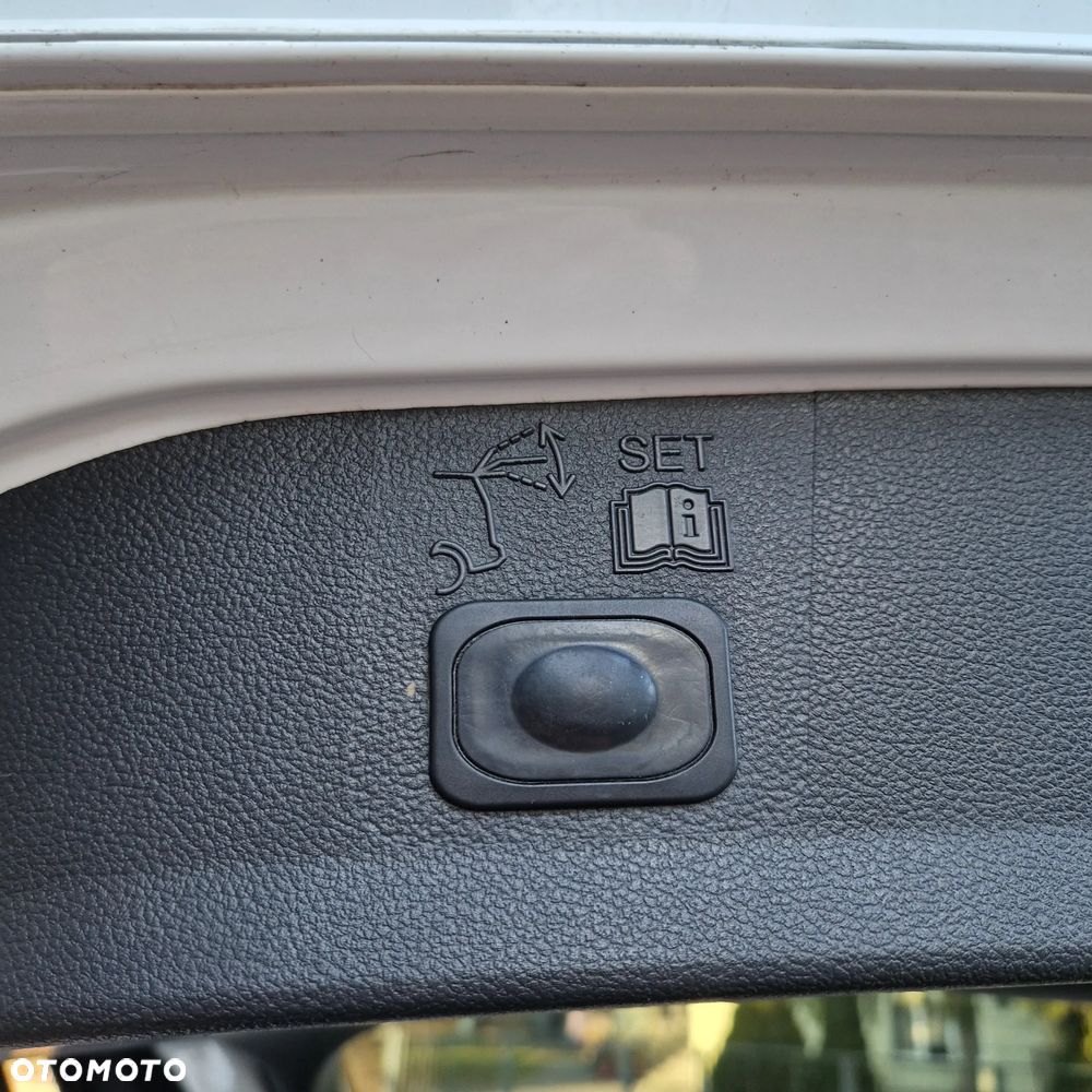 Ford Kuga 2.0 TDCi 4x4 Titanium - 19