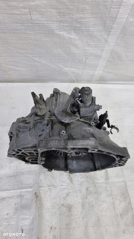 SKRZYNIA BIEGÓW F40 OPEL INISGNIA A 2,0 CDTI - 2