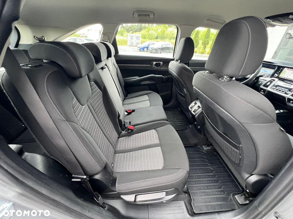 Kia Sorento 1.6 T-GDI HEV M 4WD 7os - 24