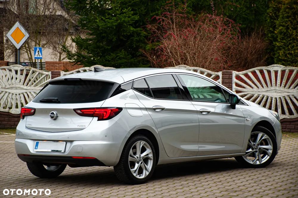 Opel Astra 1.4 Turbo Innovation - 24