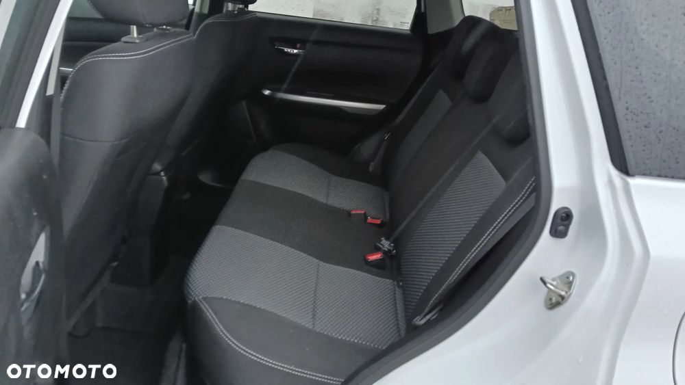 Suzuki Vitara 1.4 Boosterjet SHVS Elegance Sun 4WD - 27