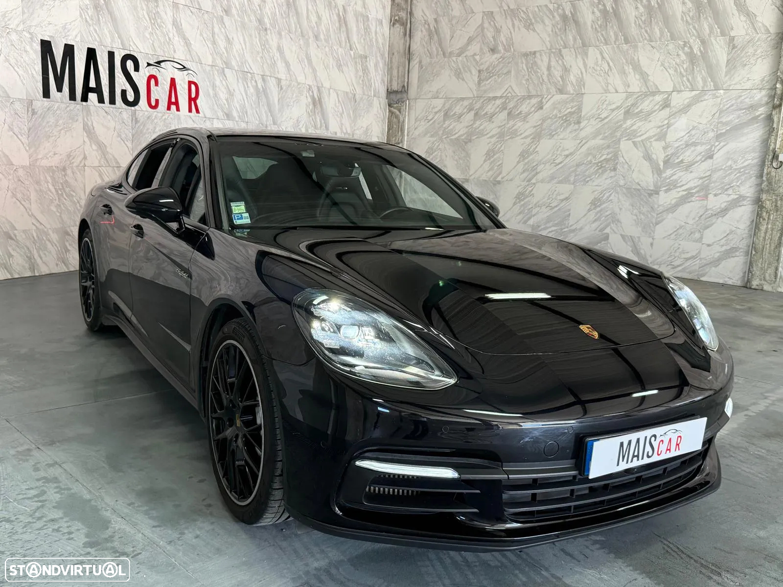 Porsche Panamera 4 E-Hybrid Platinum Edition - 2