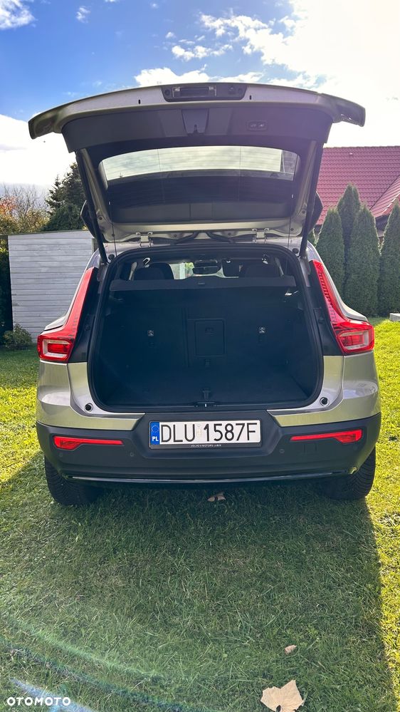 Volvo XC 40 T2 Plus Dark - 14