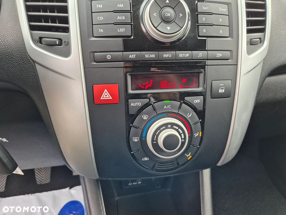 Kia Venga 1.4 CRDi 90 Edition 7 - 31
