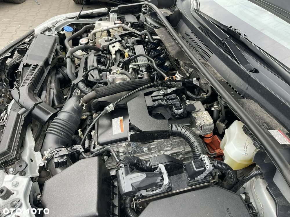 Toyota Corolla 2.0 Hybrid GR Sport - 16