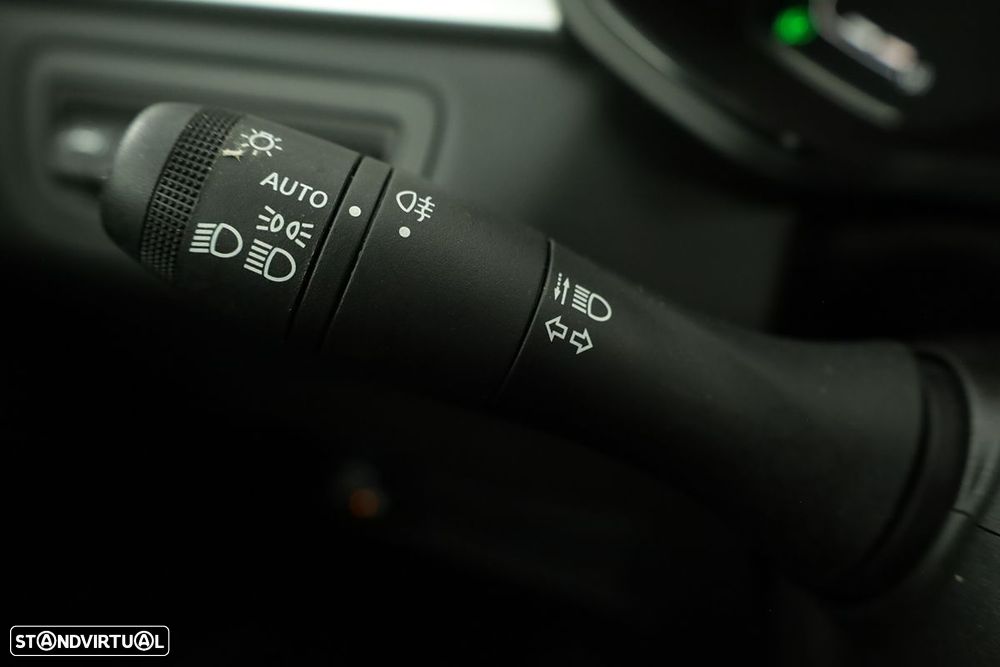 Renault Captur 1.0 TCe Techno Bi-Fuel - 13