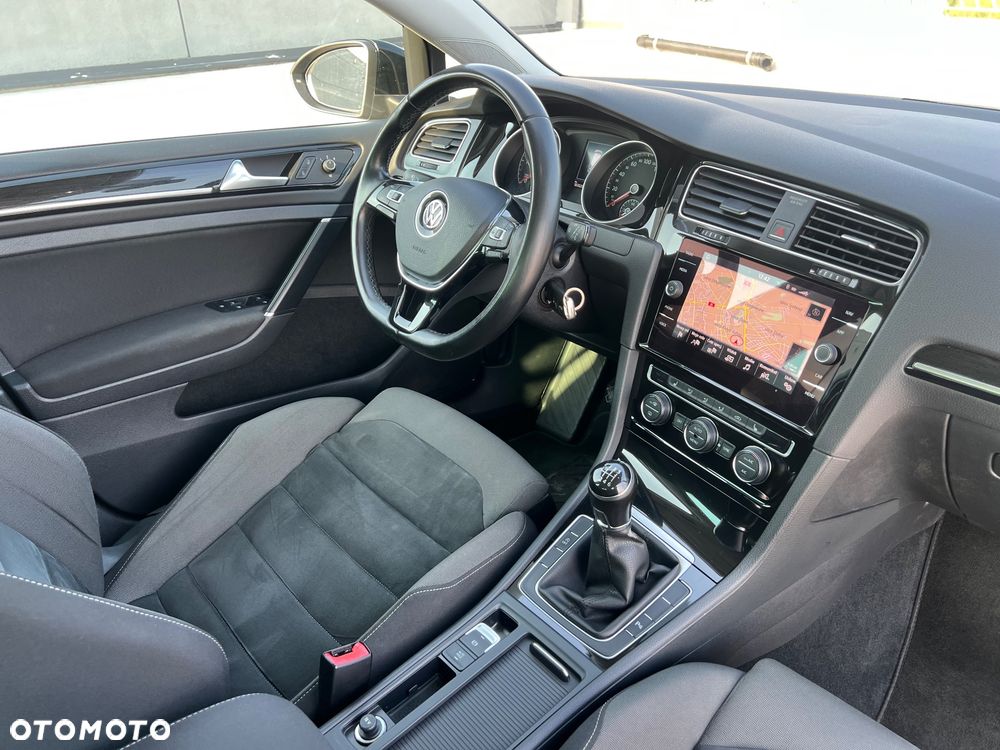 Volkswagen Golf 2.0 TDI SCR Highline - 33