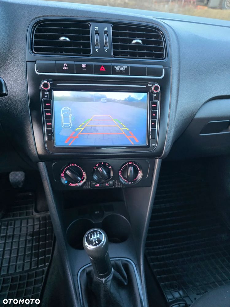 Volkswagen Polo - 15