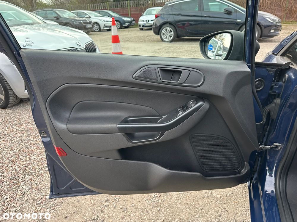 Ford Fiesta - 11
