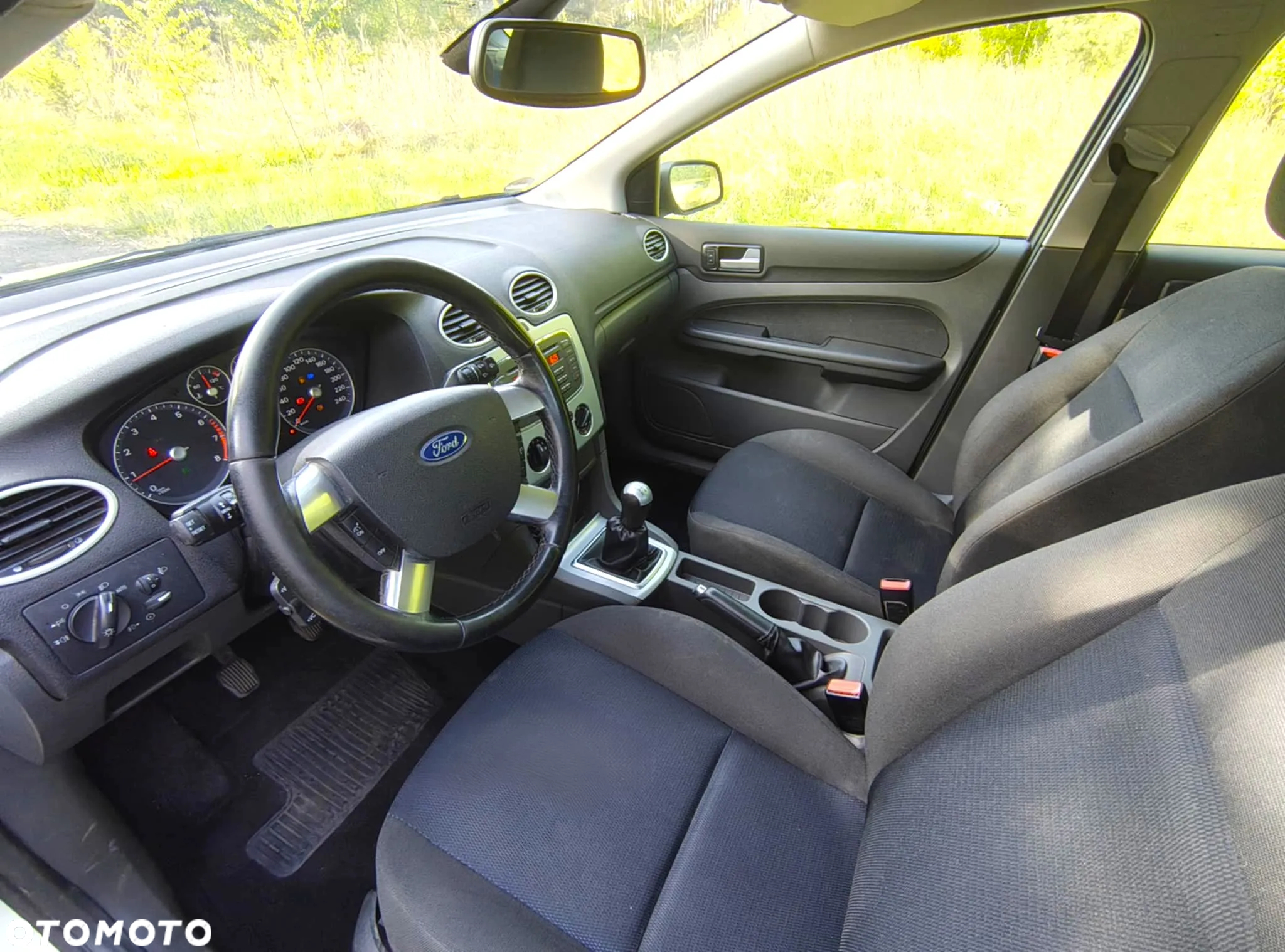 Ford Focus 1.4 16V Connection - 28