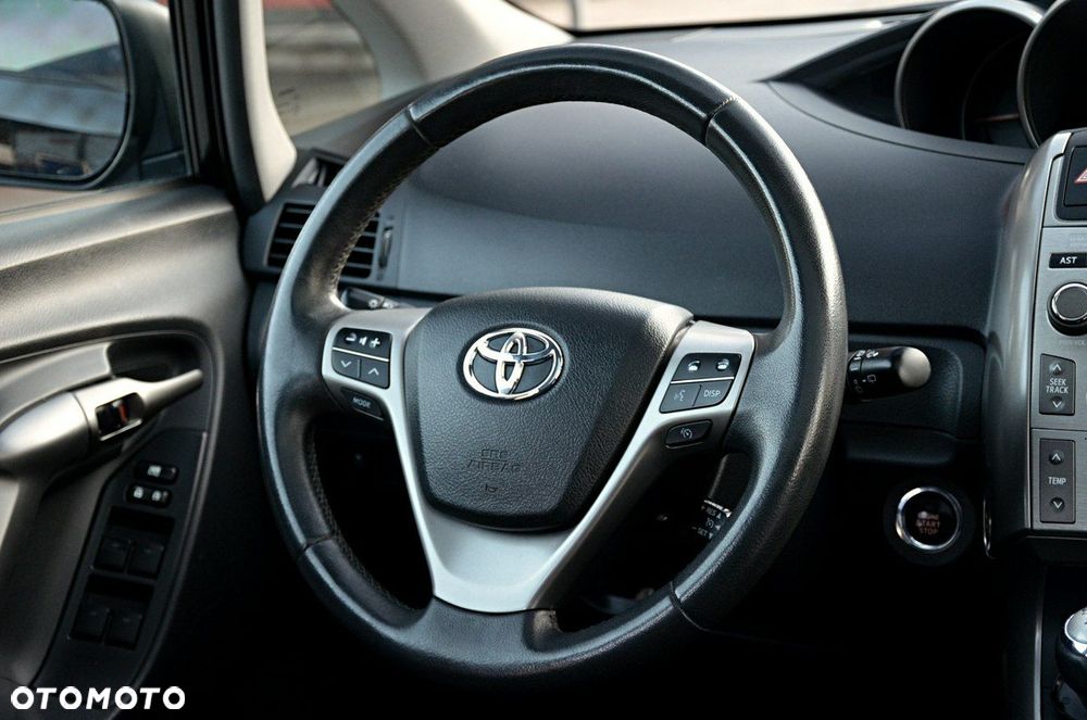 Toyota Verso - 18
