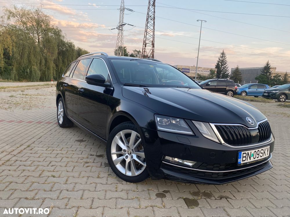 Skoda Octavia Combi Diesel 1.6 TDI DSG Style - 2
