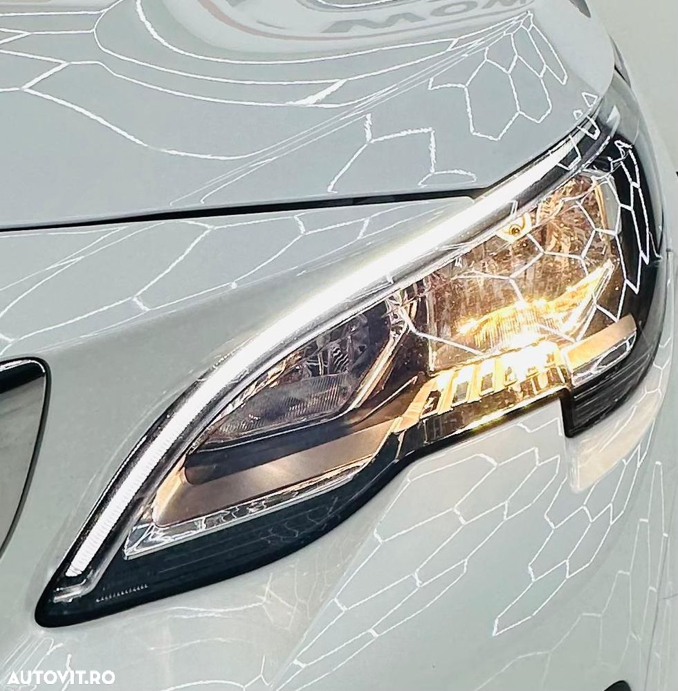 Peugeot 3008 BlueHDi 130 Stop & Start Allure - 11