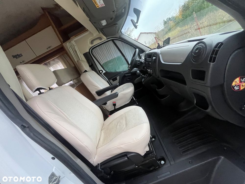 Renault AHORN T 660 Plus 2016r - 17