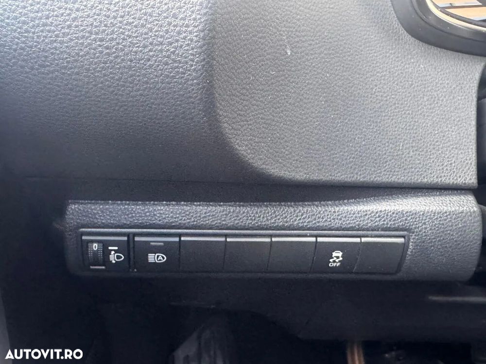 Toyota Corolla - 21