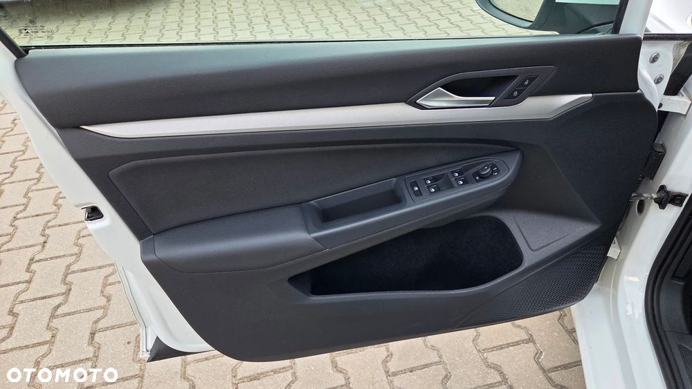Volkswagen Golf 1.0 TSI Life - 21