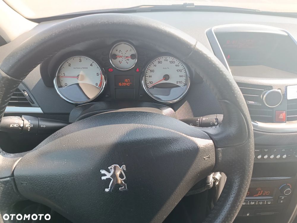 Peugeot 207 1.6 HDi Trendy Euro5 - 30