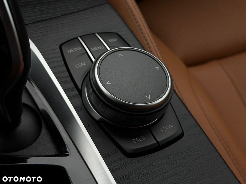 BMW Seria 5 530i mHEV M Sport sport - 25
