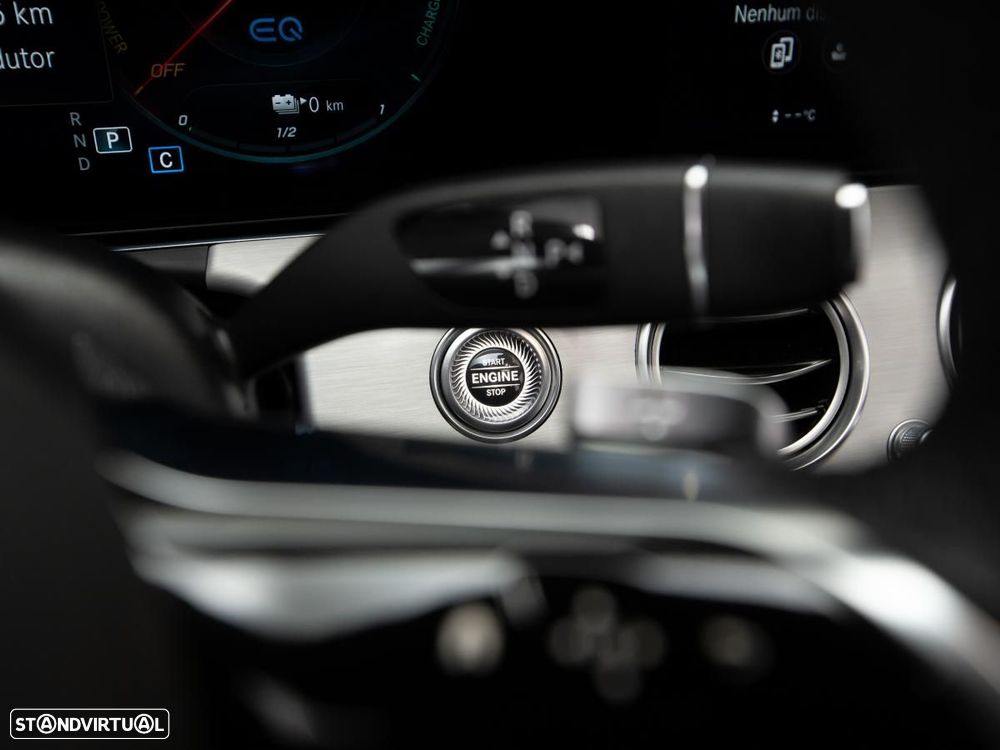 Mercedes-Benz E 300 de 4Matic 9G-TRONIC AMG Line - 22