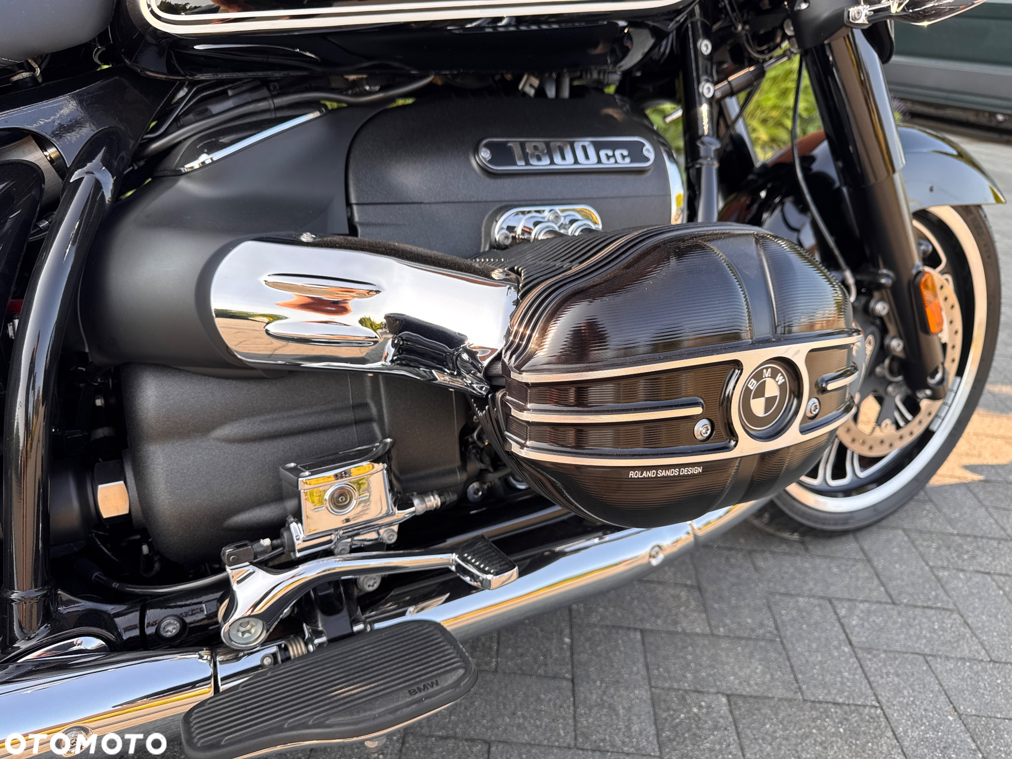 BMW R - 8