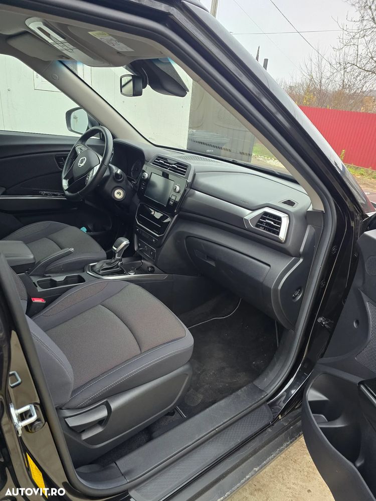 SsangYong Tivoli Grand - 4