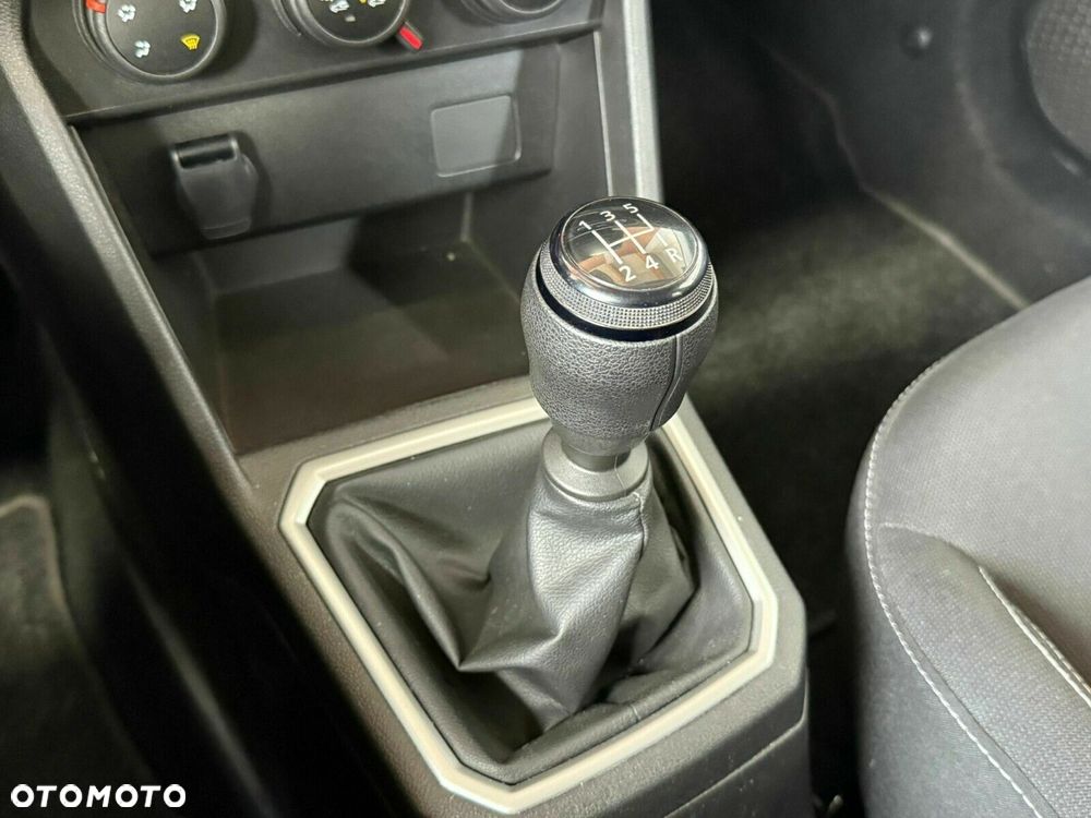 Dacia Sandero - 25