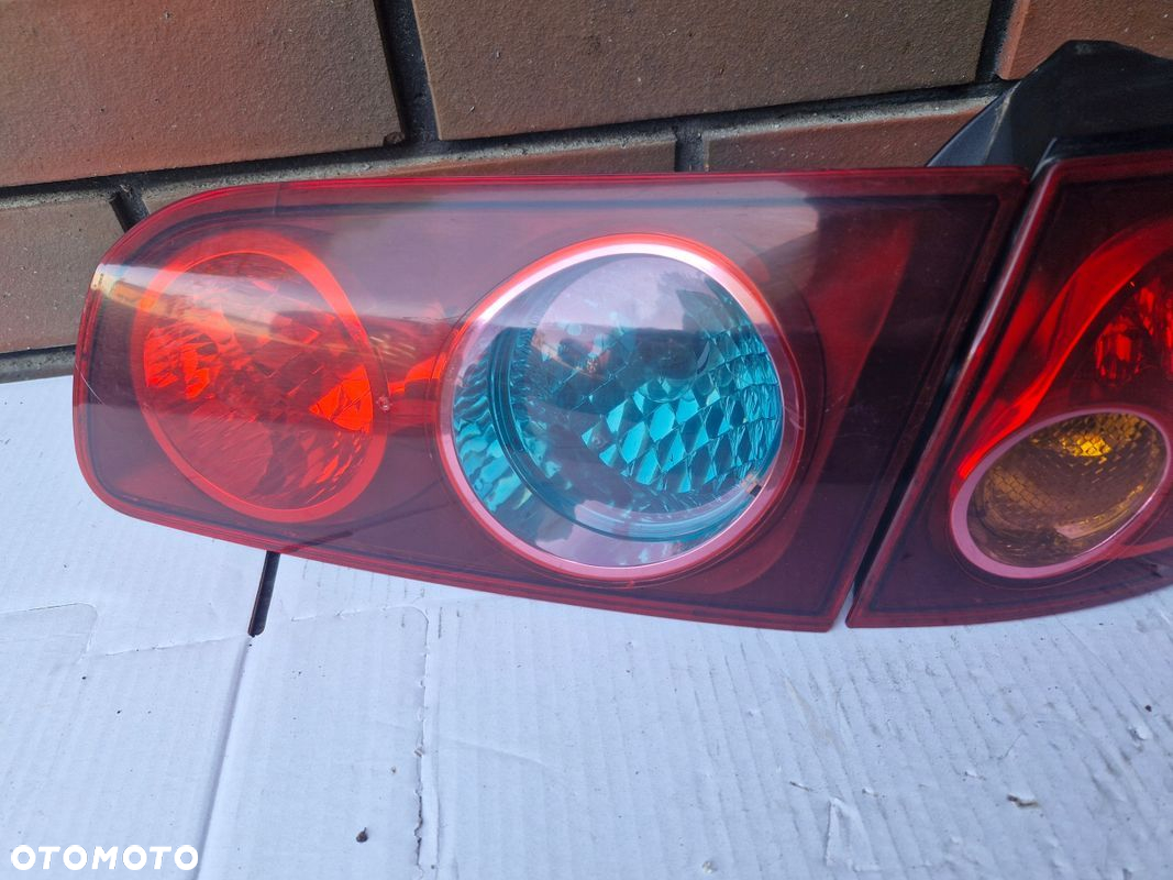 LAMPY TYŁ TYLNA PRAWA STRONA KOMPLET Fiat Croma II KOMBI - 3