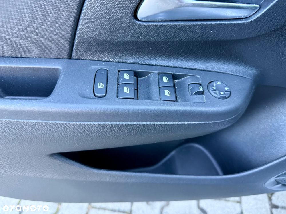 Opel Corsa - 15