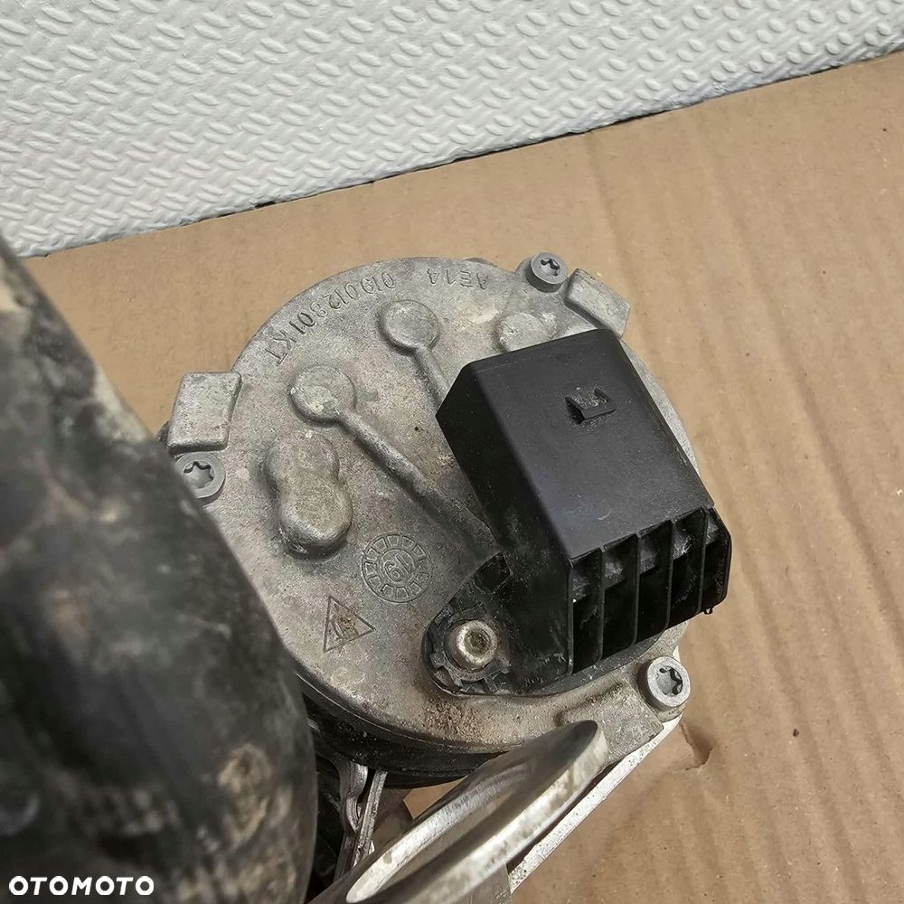 porsche taycan 9j1 dodatkowa pompa obiegu wody - 4