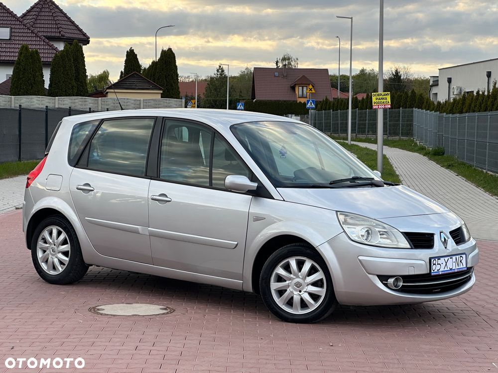 Renault Scenic 2.0 16V Dynamique - 11