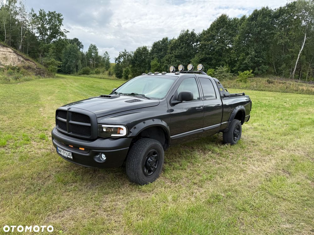 Dodge RAM - 8