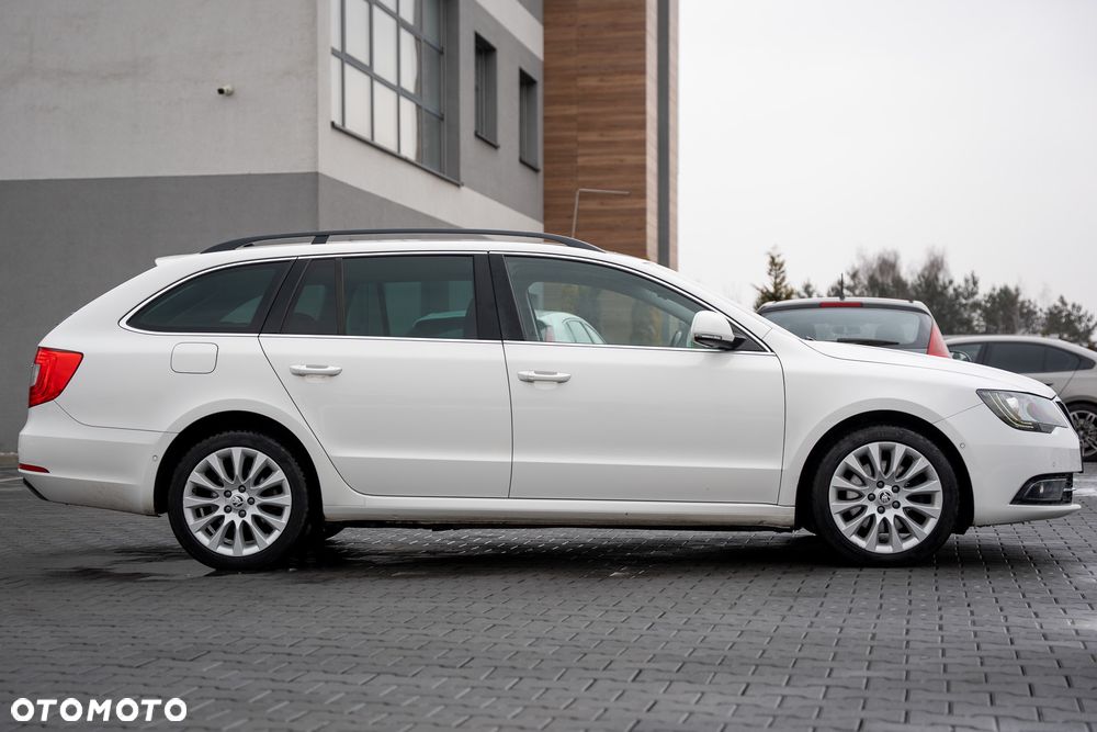 Skoda Superb 2.0 TDI DSG Active - 17