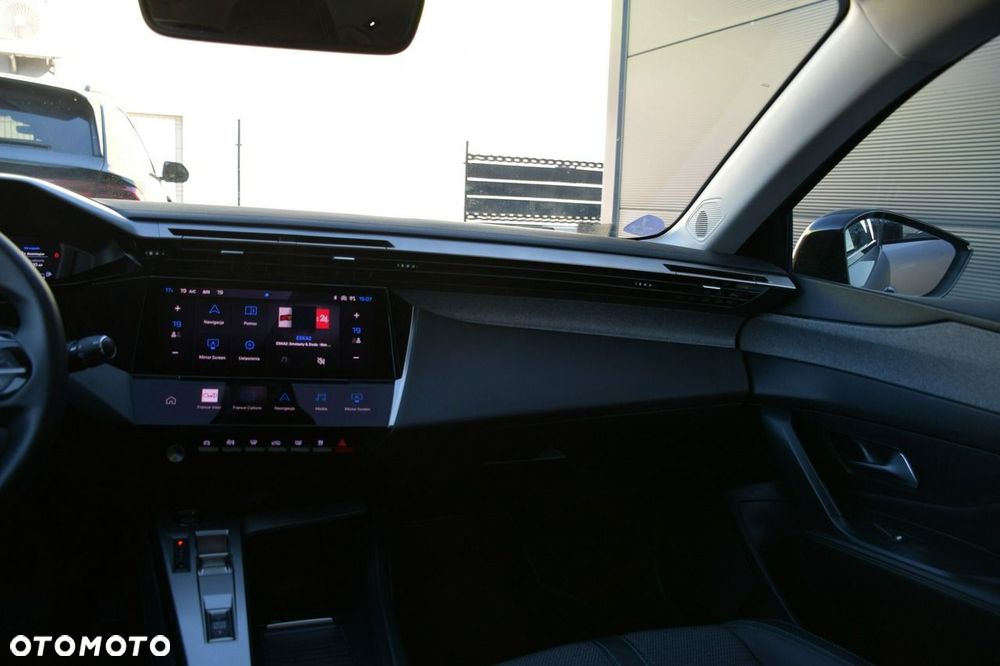 Peugeot 308 1.6 Hybrid PHEV Allure Pack EAT8 - 22