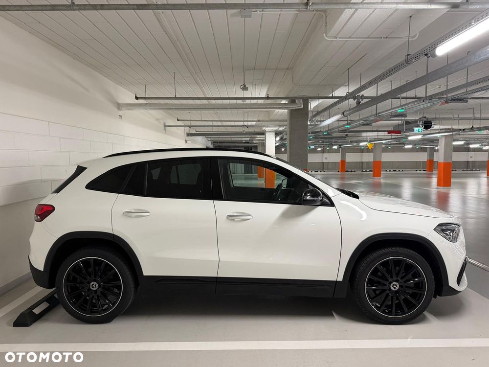 Mercedes-Benz GLA 250 AMG Line - 9