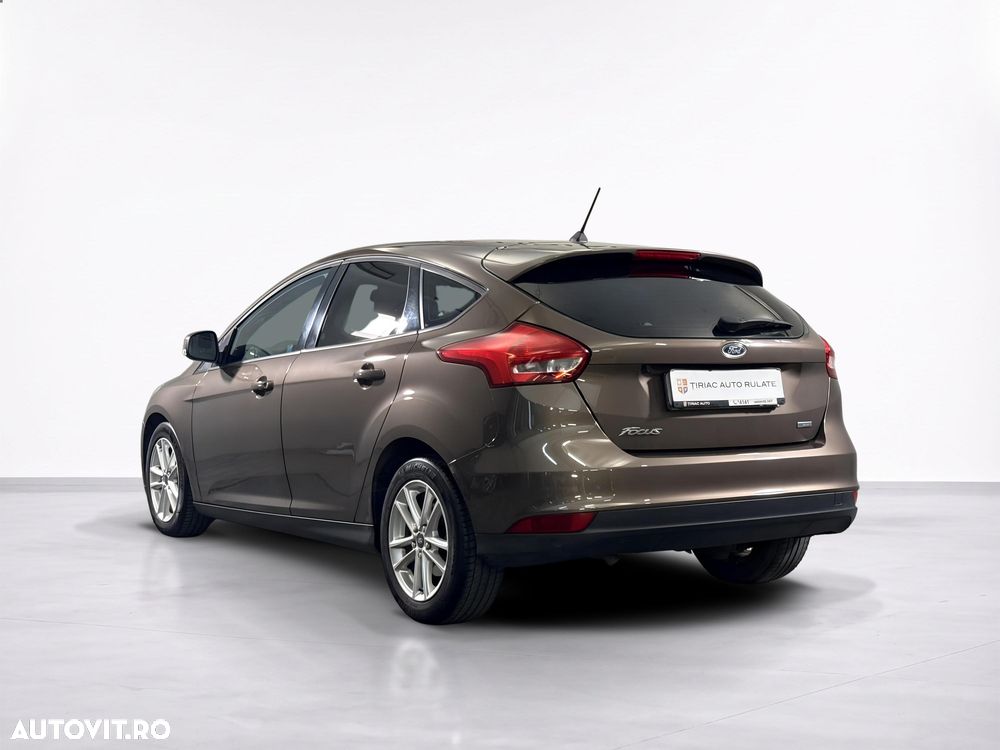 Ford Focus - 4