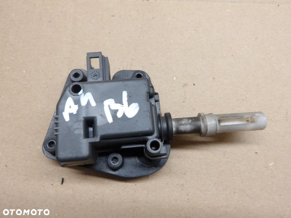 AUDI A4 B6 01-04 KOMBI SIŁOWNIK KLAPY BAGAZNIKA 8E9827833 - 1