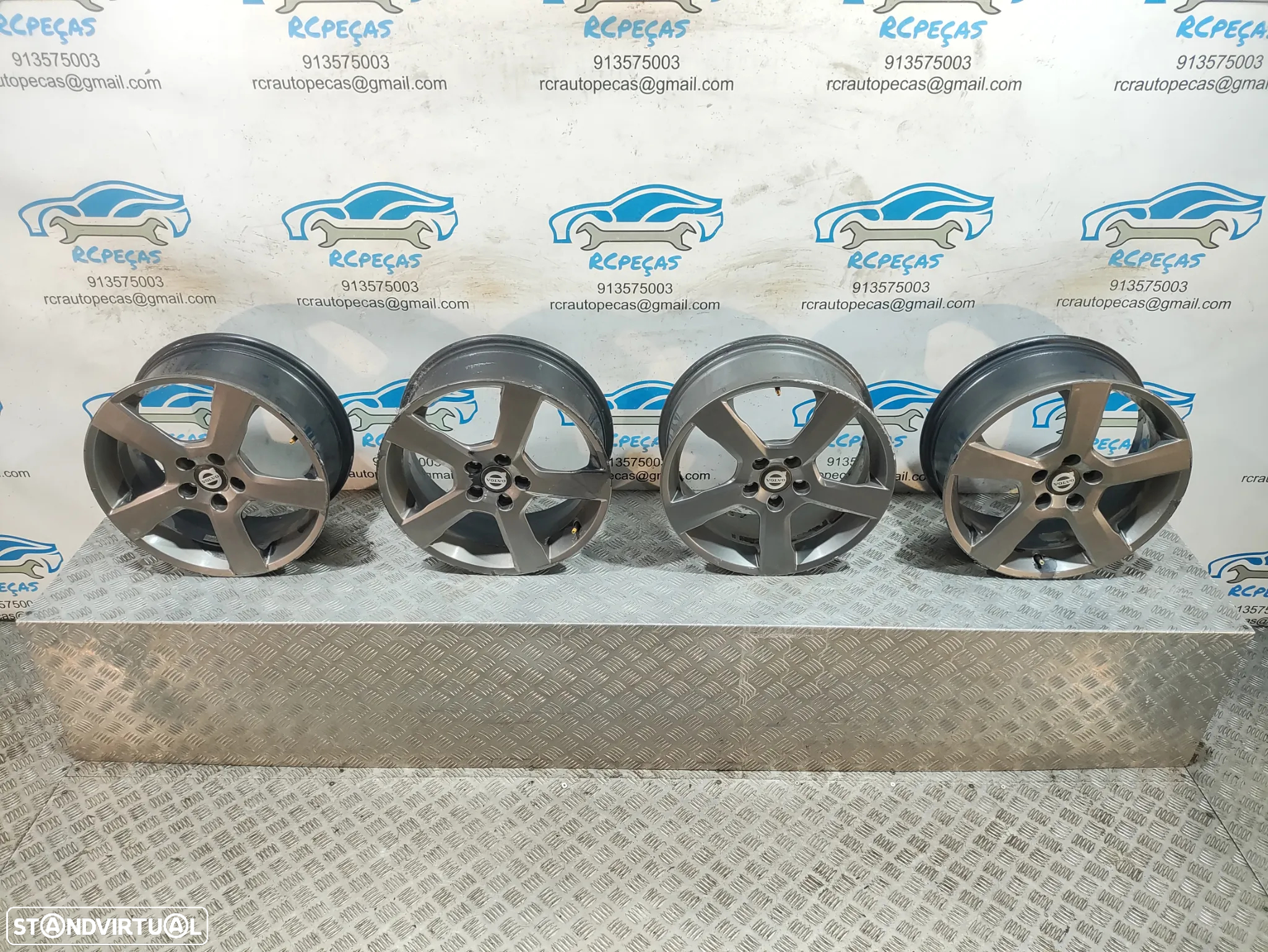 Conjunto Jantes 17 Originais Volvo C30 7J ET52,5 5x108 - 11