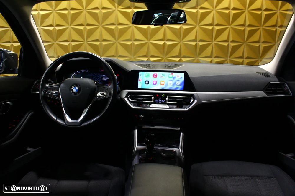 BMW 318 d Line Luxury Auto - 17
