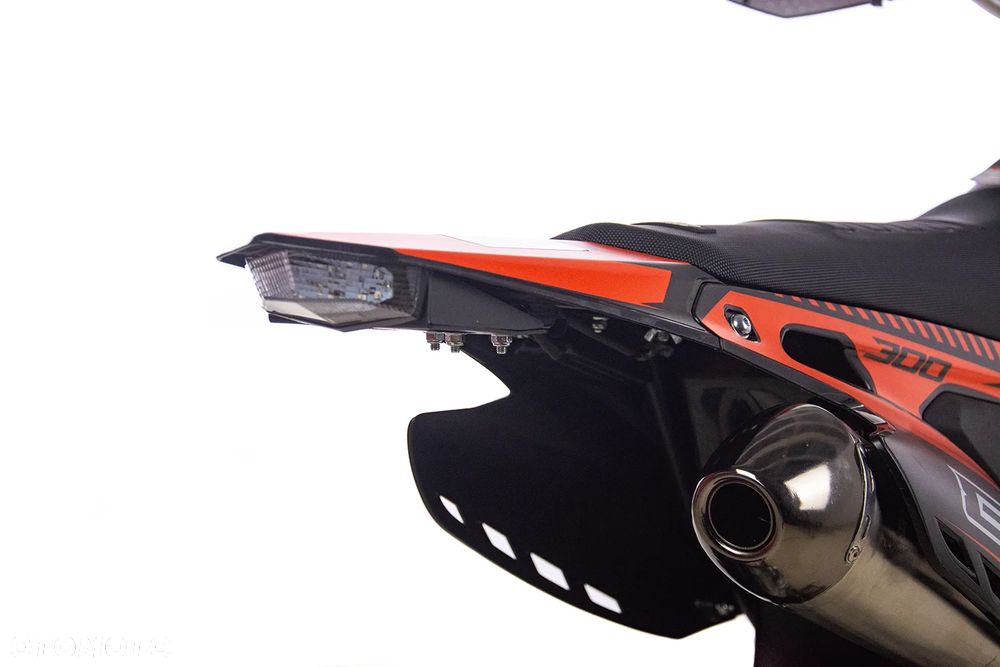 ASIX XB-88 250cc - 25