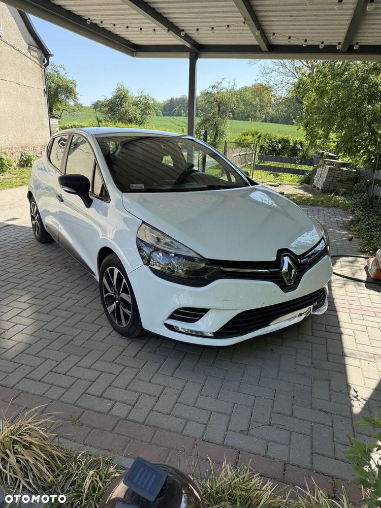 Renault Clio - 1