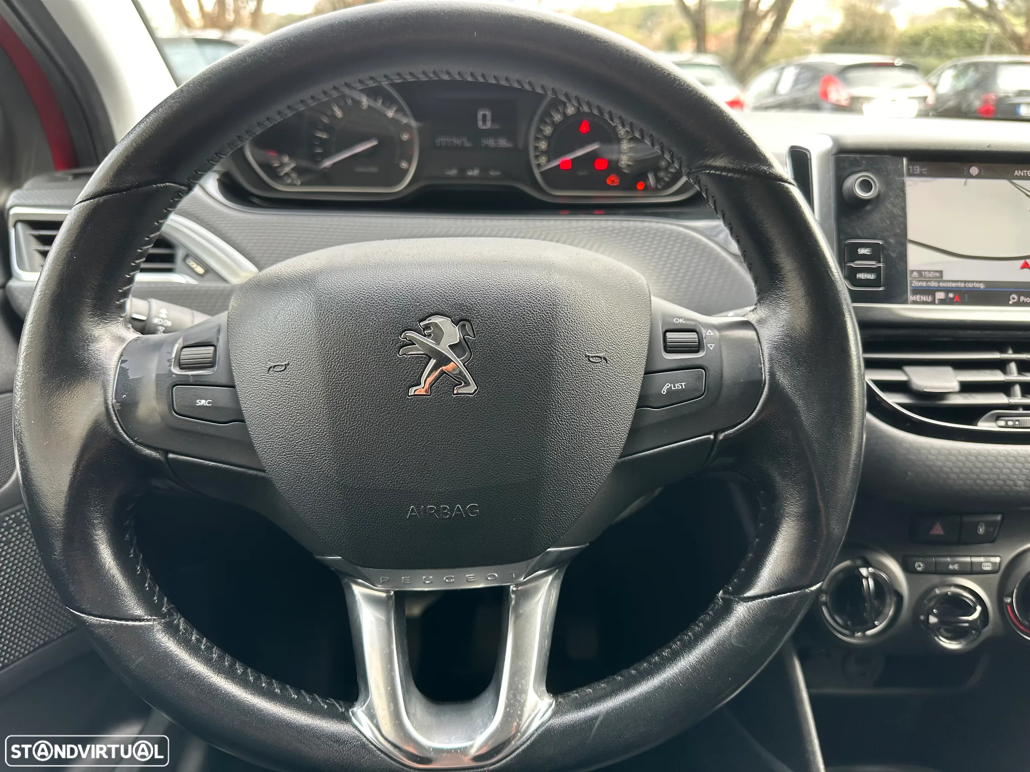 Peugeot 208 1.6 BlueHDi Style - 16